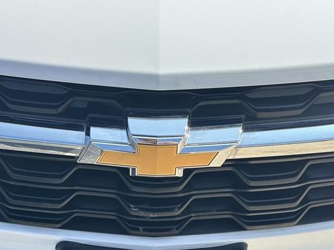 Used 2025 Chevrolet Trax LT w/ Driver Confidence Package FWD image 27