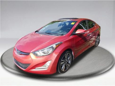Used 2015 Hyundai Elantra Limited w/ Option Group 05 FWD image 9