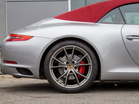 Used 2018 Porsche 911 Carrera S image 6