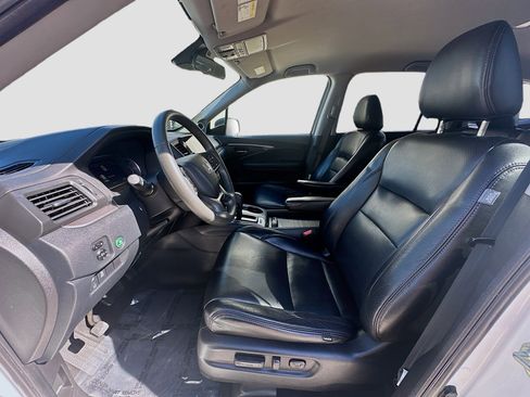 Used 2020 Honda Pilot EX image 18