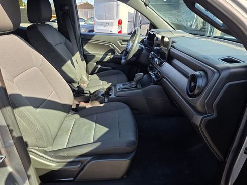 Used 2023 Chevrolet Colorado W/T RWD image 10