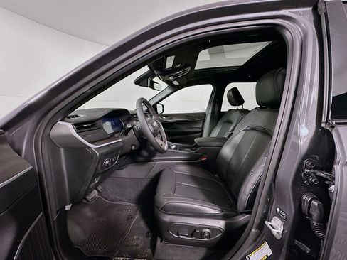 New 2026 Jeep Grand Cherokee Limited image 10