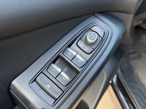 Used 2025 Subaru Ascent Bronze Edition w/ Popular Package #2 AWD/4WD image 11