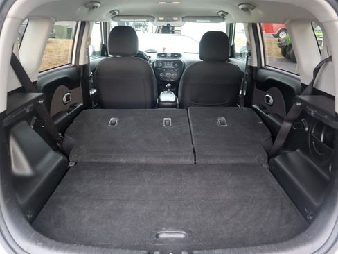 Used 2016 Kia Soul + image 41