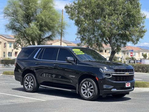 Used 2022 Chevrolet Tahoe LS RWD image 3