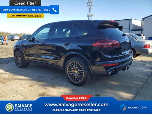 Used 2017 Porsche Cayenne Platinum Edition image 3