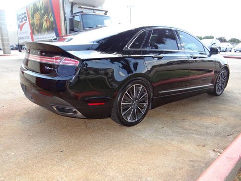 Used 2016 Lincoln MKZ w/ Equipment Group 300A Reserve FWD image 4