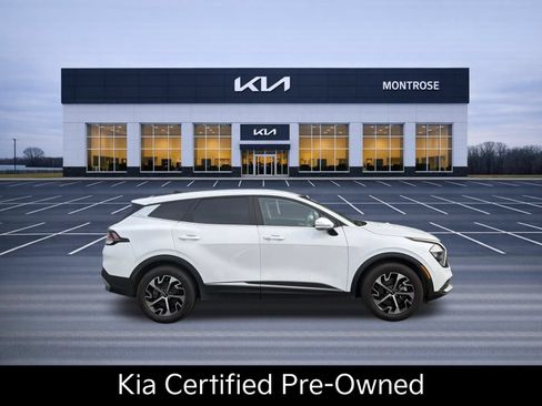 Certified 2023 Kia Sportage EX FWD image 4