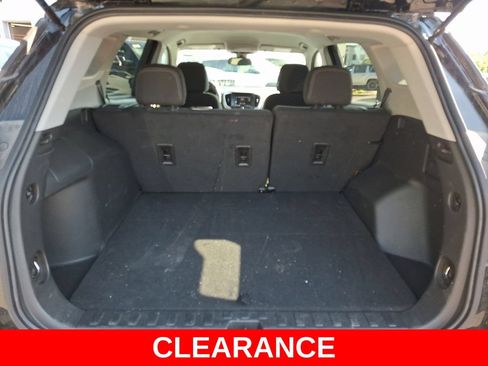 Used 2024 GMC Terrain SLE AWD/4WD image 28