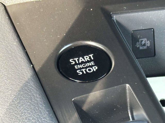 Used 2026 Nissan Kicks SV FWD image 21