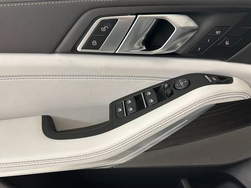 Used 2026 BMW X5 sDrive40i w/ Climate Comfort Package image 14