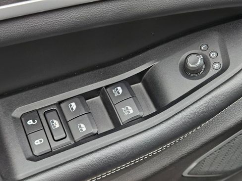 Used 2022 Jeep Grand Cherokee Limited 4xe image 15