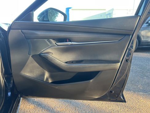 Used 2025 MAZDA MAZDA3 s image 11