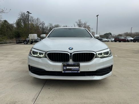 Used 2020 BMW 530i w/ Convenience Package image 2