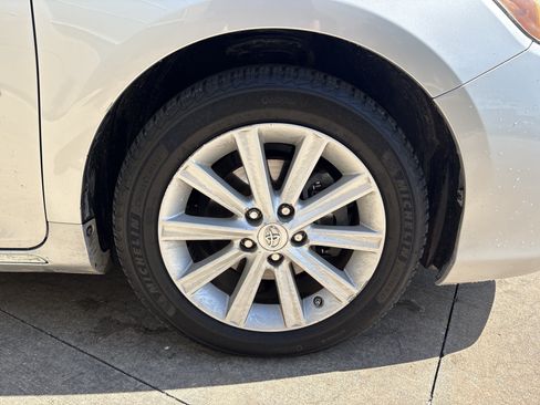 Used 2012 Toyota Camry LE FWD image 13