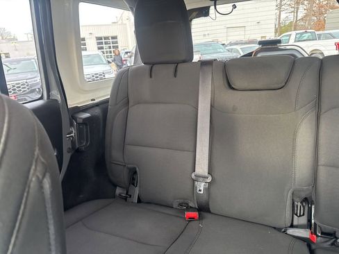 Used 2021 Jeep Wrangler Unlimited Sport image 12