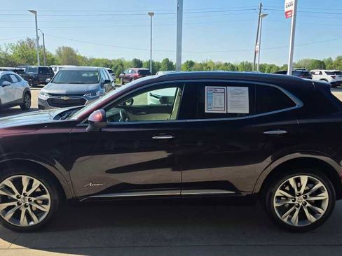 Used 2023 Buick Envision Avenir FWD image 2