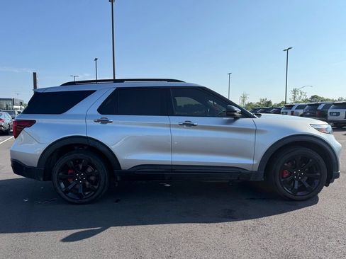Used 2020 Ford Explorer ST w/ ST Street Pack AWD/4WD image 4