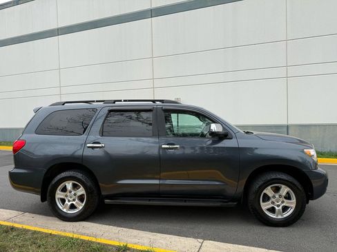 Used 2008 Toyota Sequoia Limited AWD/4WD image 11