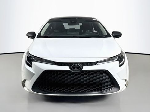 Used 2022 Toyota Corolla LE FWD image 2