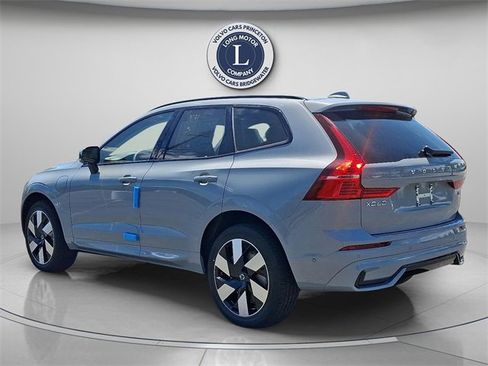 New 2025 Volvo XC60 T8 Plus w/ Protection Package Premier image 5