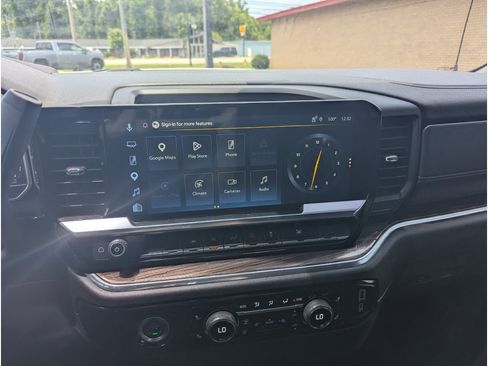 Used 2023 Chevrolet Silverado 1500 RST AWD/4WD image 14