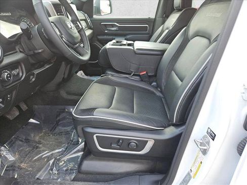Used 2025 RAM 1500 Laramie AWD/4WD image 15