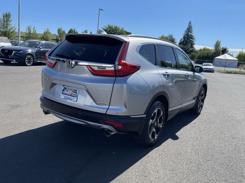 Used 2018 Honda CR-V Touring image 5