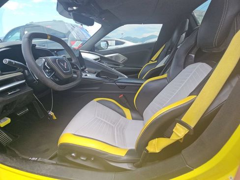 Used 2021 Chevrolet Corvette Stingray Premium Conv w/ Z51 Performance Package RWD image 9
