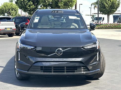 New 2025 Volvo EX90 Ultra w/ Protection Package Premier image 2