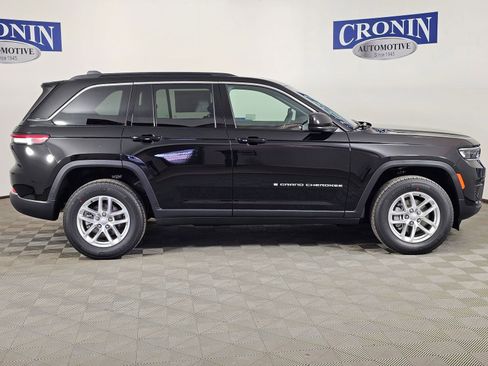New 2026 Jeep Grand Cherokee Laredo AWD/4WD image 6