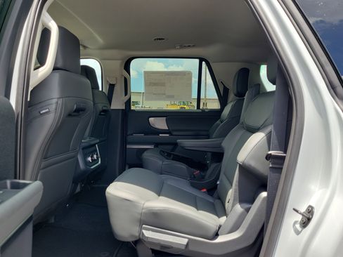 New 2026 Ford Expedition Max Active RWD image 11