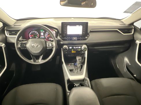 Used 2021 Toyota RAV4 XLE image 30