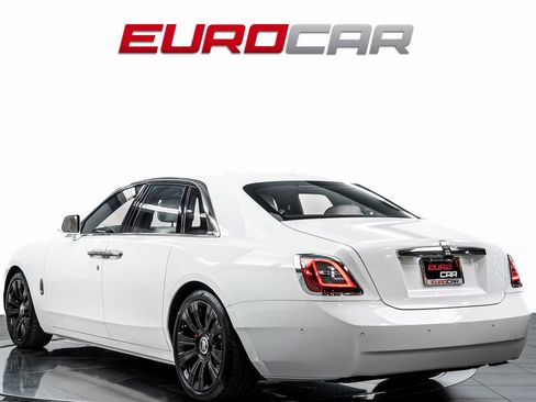 Used 2024 Rolls-Royce Ghost *STARLIGHT HEADLINER* image 4