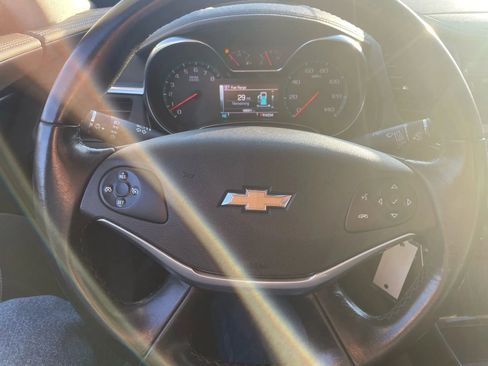 Used 2016 Chevrolet Impala LT image 6