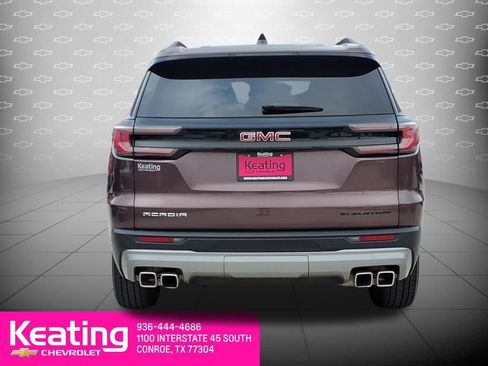 Used 2025 GMC Acadia Elevation image 7