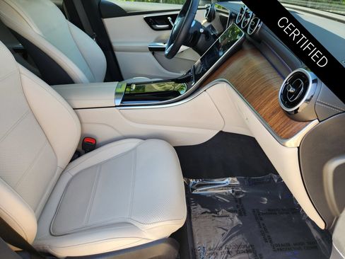Certified 2024 Mercedes-Benz GLC 300 4MATIC image 3