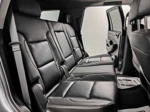Used 2018 Chevrolet Tahoe LT AWD/4WD image 10