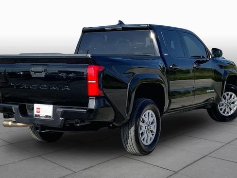 Used 2026 Toyota Tacoma SR5 RWD image 13