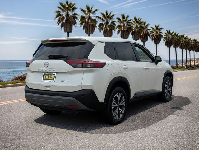 Used 2023 Nissan Rogue SV AWD/4WD image 5