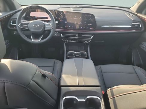 New 2026 Chevrolet Traverse Z71 w/ Enhanced Driving Package AWD/4WD image 24