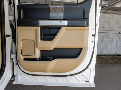 Used 2019 Ford F250 Lariat w/ Lariat Value Package image 47