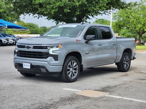 Used 2024 Chevrolet Silverado 1500 RST w/ Texas Edition Plus AWD/4WD image 2