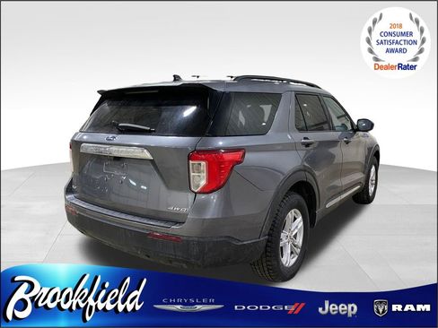 Used 2022 Ford Explorer XLT image 8