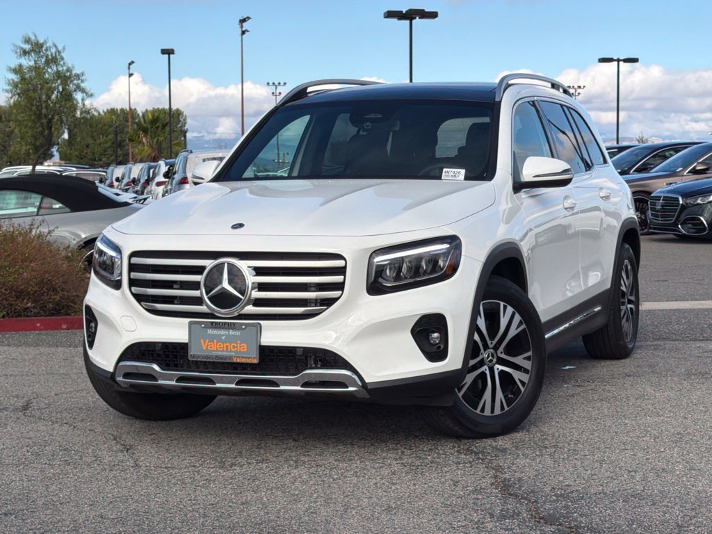 Used 2026 Mercedes-Benz GLB 250 image 2