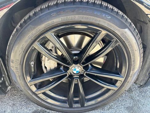 Used 2019 BMW 740e xDrive w/ Executive Package AWD/4WD image 8