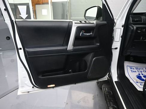 Used 2024 Toyota 4Runner SR5 image 10