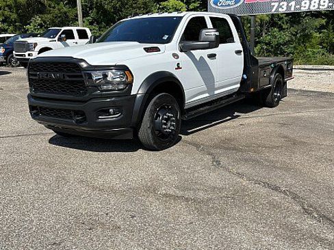 Used 2024 RAM 5500 Tradesman w/ Max Tow Package AWD/4WD image 3