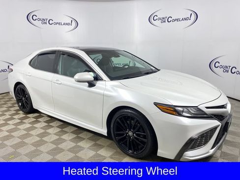 Used 2021 Toyota Camry XSE AWD/4WD image 9
