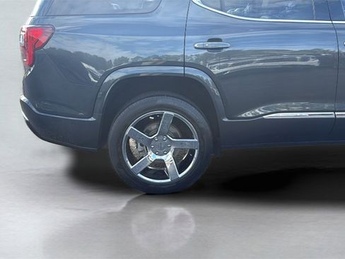 Used 2021 GMC Acadia Denali w/ Denali Technology Package image 23